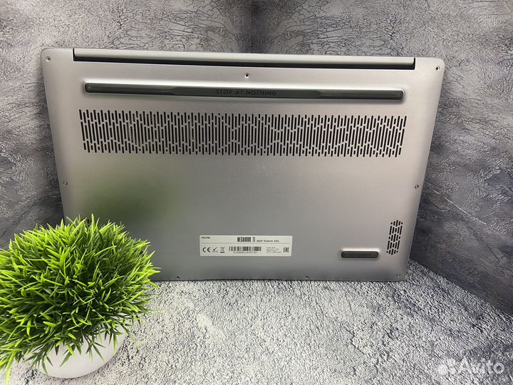 Ноутбук Tecno MegaBook