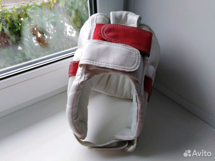 Продам шлем для единоборств