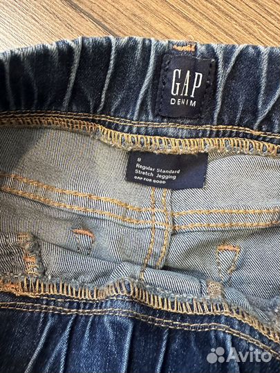 Джинсы Gap