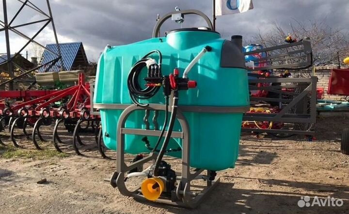 Опрыскиватель навесной