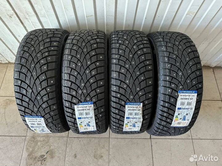 Triangle IcelynX TI501 235/45 R18