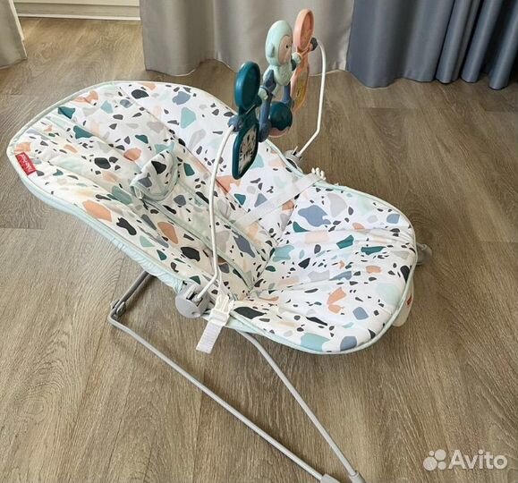 Шезлонг детский fisher price