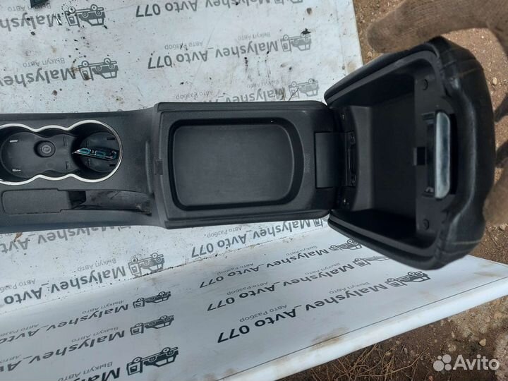 Подлокотник geely emgrand EC7 Центральный тоннель
