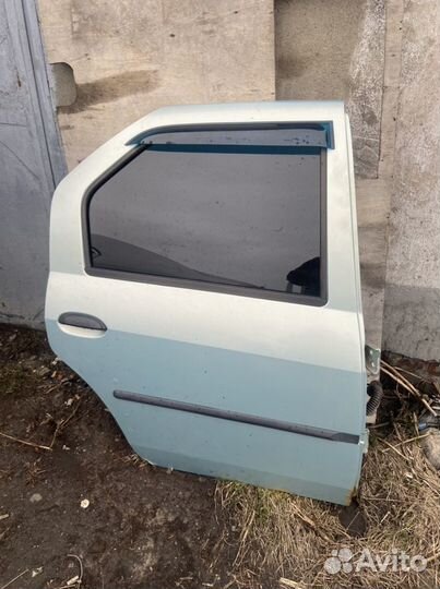 Дверь задняя правая Renault Logan