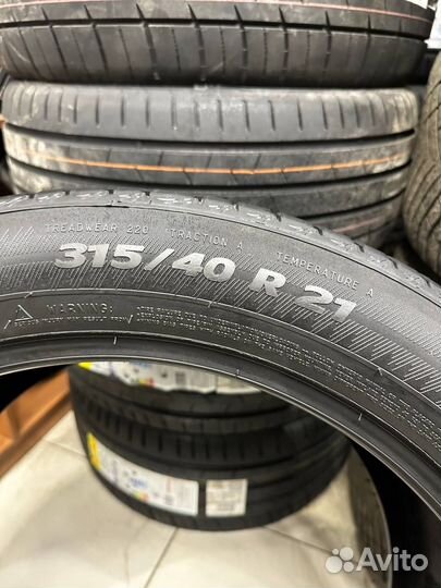 Michelin Latitude Sport 3 275/45 R21 и 315/40 R21 107Y