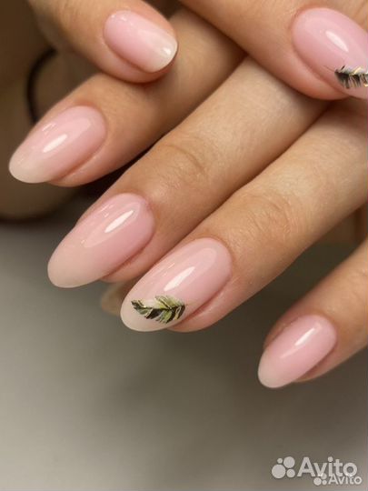 Маникюр, педикюр