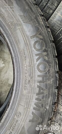 Yokohama 901ZS 215/60 R16
