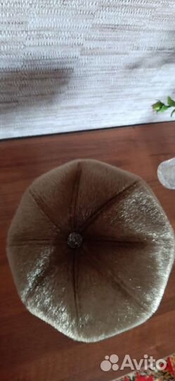 Берет женский из меха
