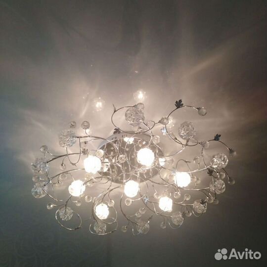 Люстра потолочная новая