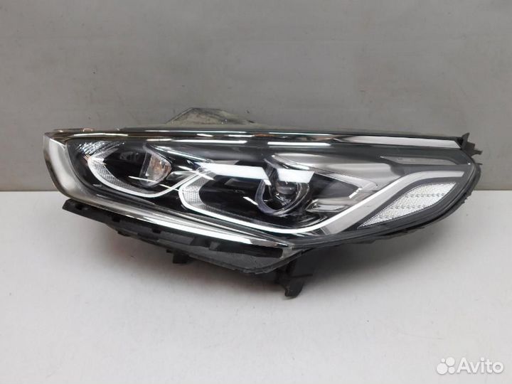 Фара левая Hyundai Sonata