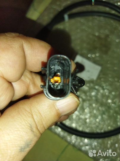 Датчик ABS передний правый Mitsubishi Lancer