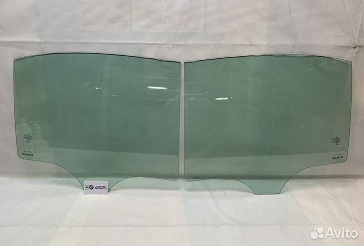 Стекло задней левой и правой двери Mercedes E W213
