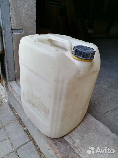 Канистра пластиковая 20 литров