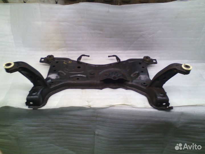 Передний подрамник Мазда 3 бл