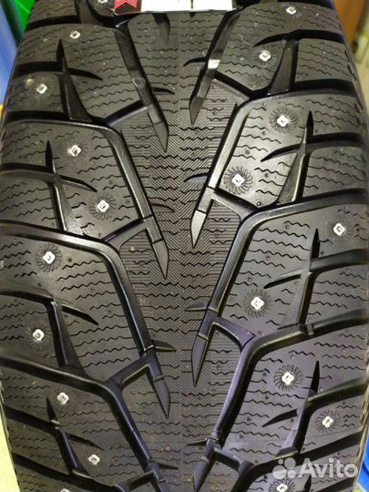 Yokohama Ice Guard Stud IG55 215/55 R17