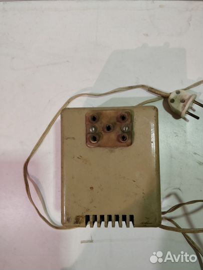 Трансформатор 220 на 36,24,12в,выпрямитель 220в