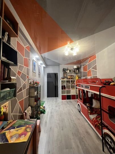 3-к. квартира, 86 м², 2/9 эт.