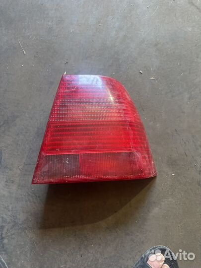 Фонарь задний правый volkswagen bora jetta