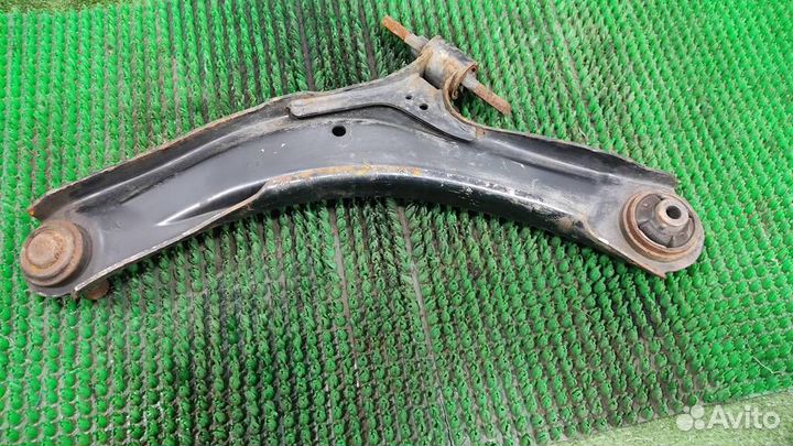 Рычаг передний правый нижний Nissan Qashqai J10 2