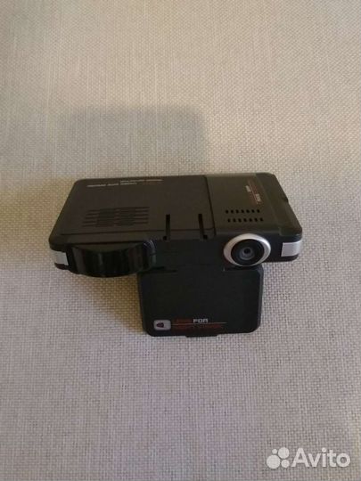 Видеорегистратор для автомобиля с радаром