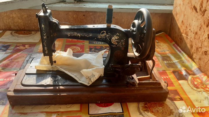 Швейная машина Singer