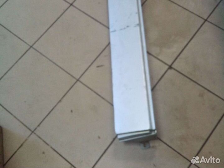 Накладка сдвижной двери левая на т5