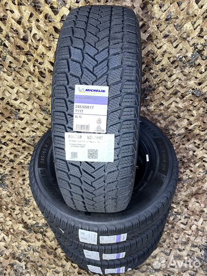 Michelin X-Ice Snow SUV 245/65 R17 111T