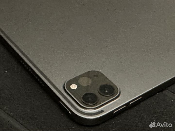 iPad Pro 12.9 m1 256