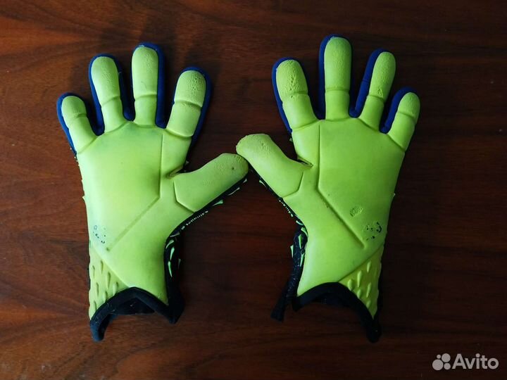 Перчатки adidas predator