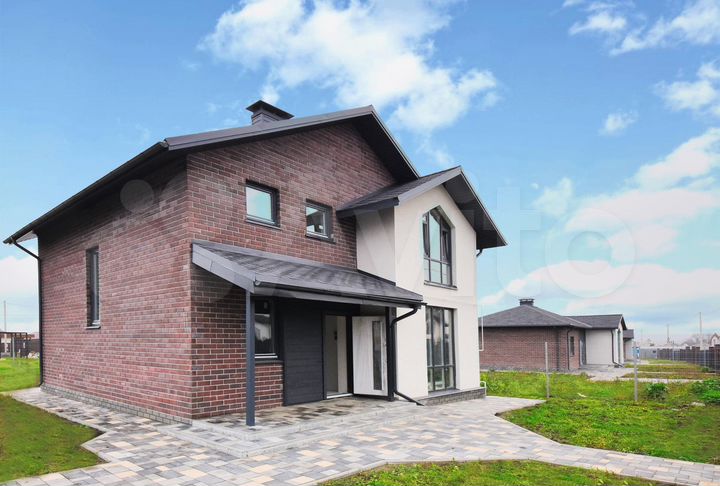 Дом 131 м² на участке 9 сот.