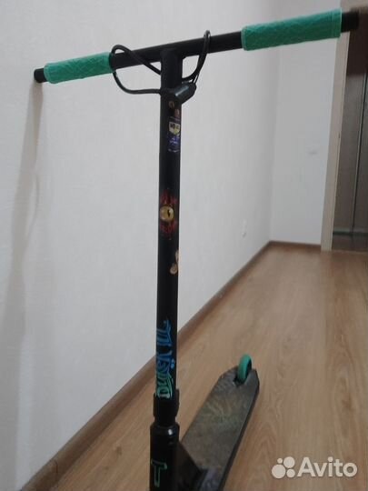 Трюковой самокат tech team