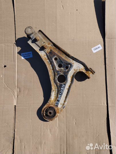 Рычаг передний левый Chevrolet Aveo T200
