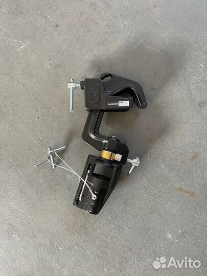 Держатель Avenger C150 Swivelling C-Clamp (ориг)