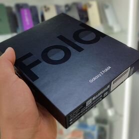 Samsung Galaxy Z Fold4, 12/512 ГБ