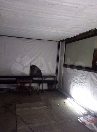 Машиноместо, > 30 м²