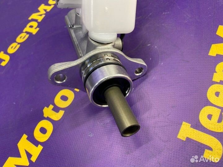 Главный тормозной цилиндр Daihatsu Mira Avy L250S