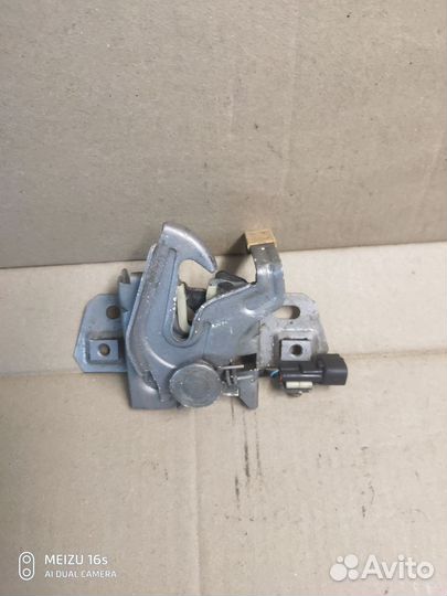 Замок капота Volvo s40,v50,c30,c70