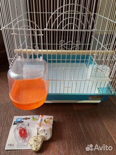Большая клетка для птиц
