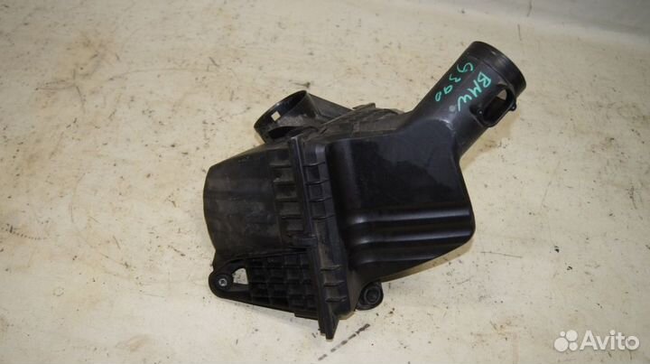 Корпус воздушного фильтра BMW 520i F11