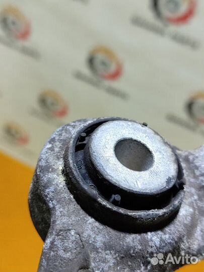 Задний кулак задний левый Mercedes E W211 3.5 2005