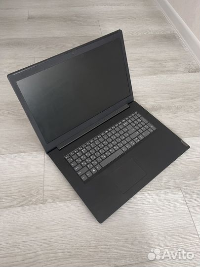 Ноутбук lenovo 17.3 i3 (8th) mx 110 8gb ssd+hdd