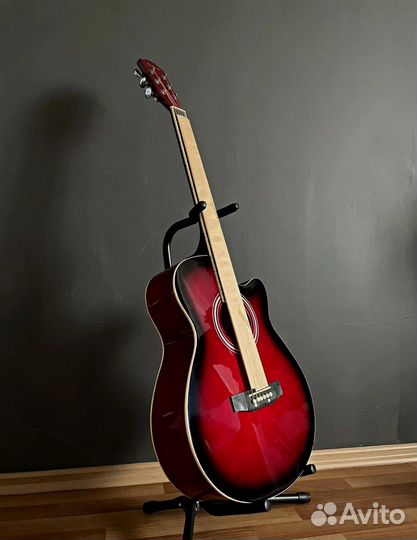Гитара акустическая, классическая в наличии