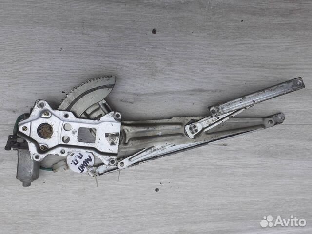 Стеклоподъемник передний правый Mitsubishi