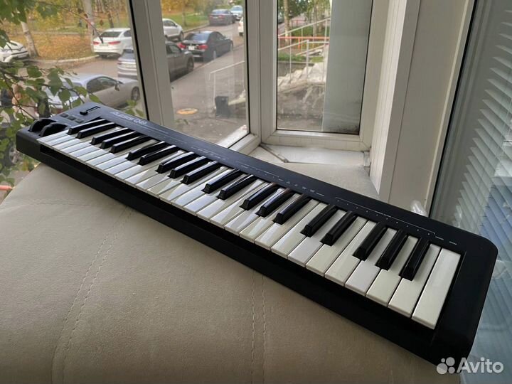 Alesis Q49 Миди клавиатура