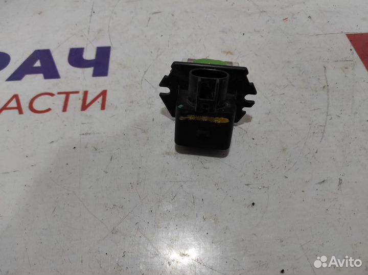 Резистор вентилятора радиатора Kia Rio 4 рестайлин