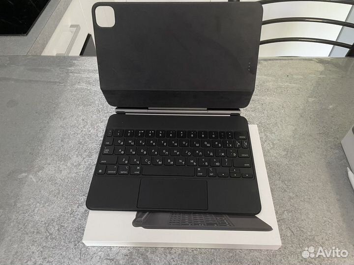 Apple magic keyboard для iPad pro 11