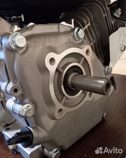 Двигатель новый бензиновый 4 х тактный 6,5 л/с