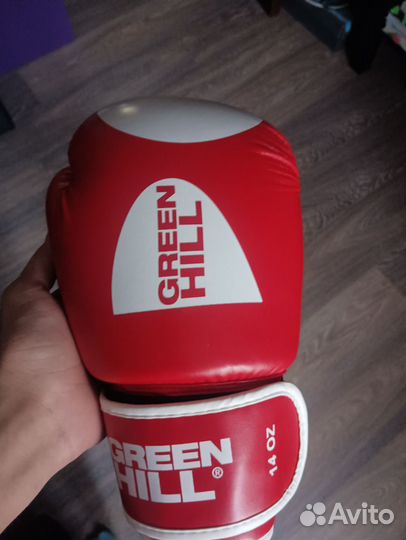 Боксерские перчатки 14 oz