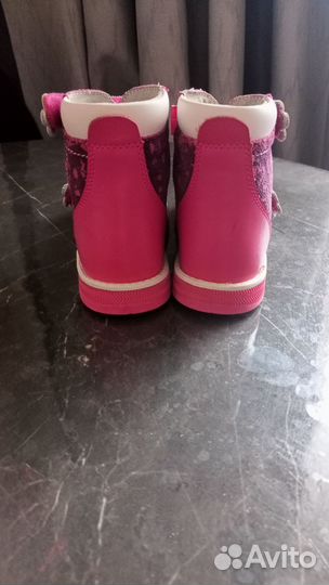 Сандалии для девочки