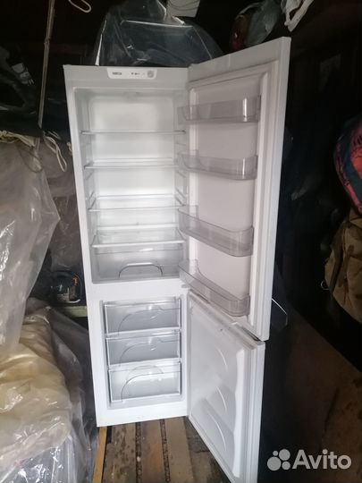 Холодильник рабочий, б/у 2019г